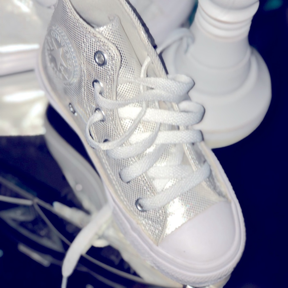 HIGH TOP CONVERSE